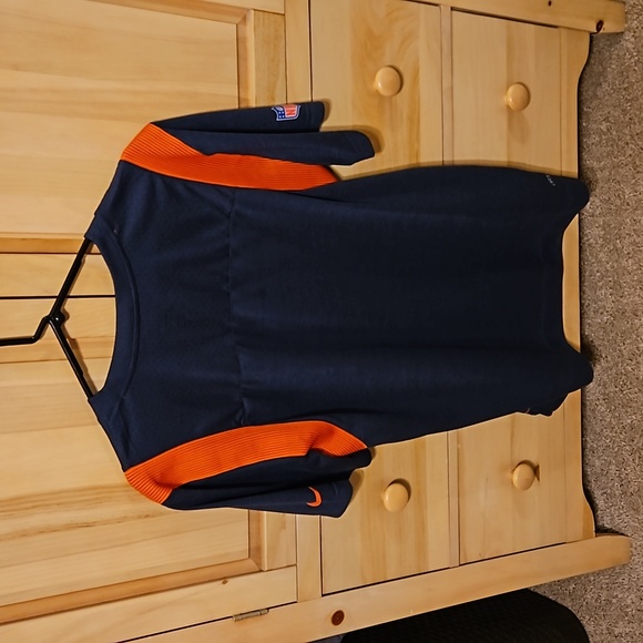 Chicago Bears Large Nike Dri-Fit shirt - Picture 2 of 5